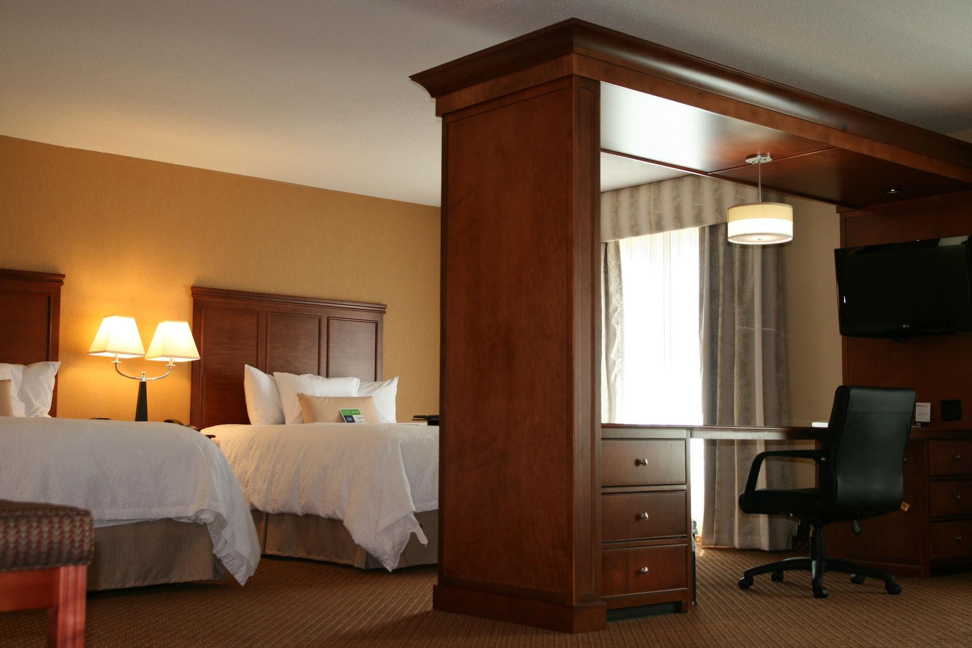 Hampton Inn & Suites Detroit/Chesterfield Δωμάτιο φωτογραφία