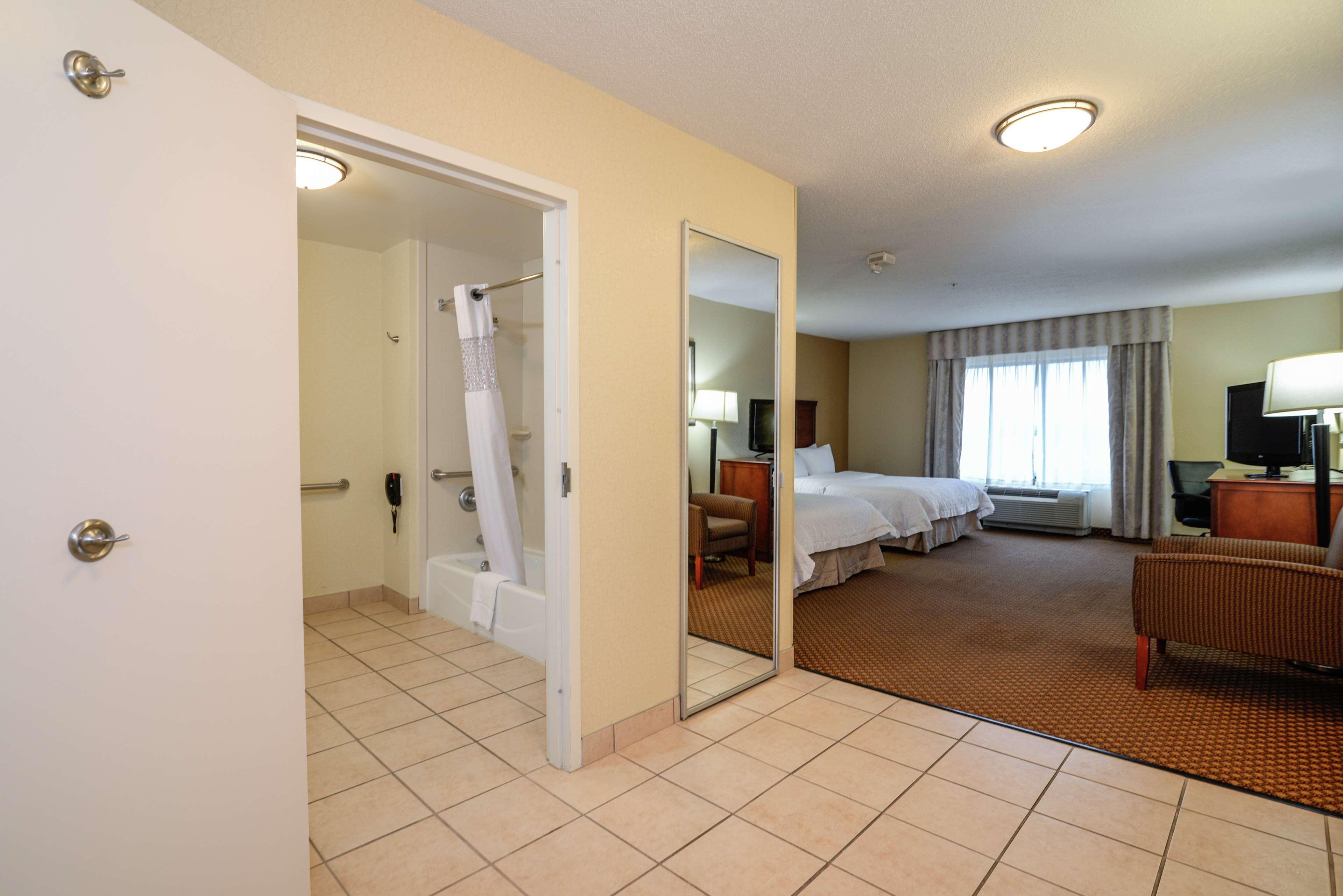 Hampton Inn & Suites Detroit/Chesterfield Εξωτερικό φωτογραφία
